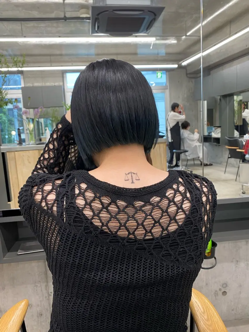 ミディアム カラー ヘアアレンジ ボブ カット mina 🌷のヘアスタイル