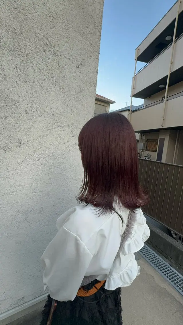 カラー ボルドーカラー ピンクカラー レッドカラー 太田 千尋のヘアスタイル
