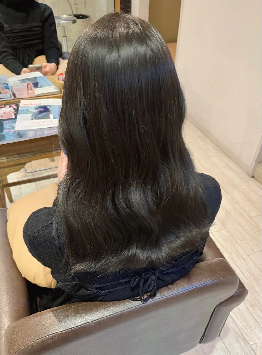セミロング カラー アッシュ 透明感カラー ミント カット ヘアカラー トリートメント 【韓国ヘア×透明感 カラー】笹谷 莉未のヘアスタイル