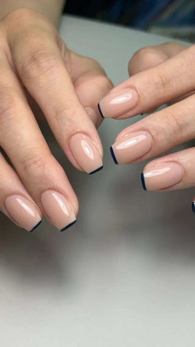 ネイル フレンチネイル シンプルネイル e Rushiaのネイルデザイン