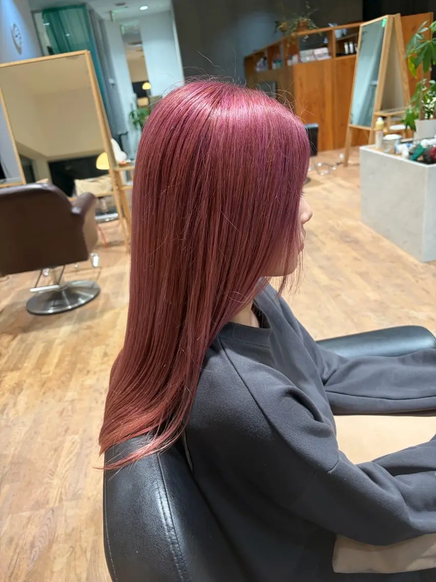 カラー 伊藤 由華のヘアスタイル
