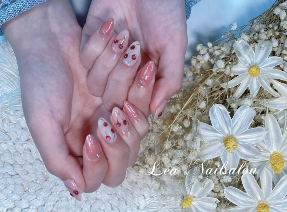 ネイル チークネイル フラッシュネイル フットネイル フレンチネイル ジェルネイル ハンドネイル Luxe Nail Salonのネイルデザイン