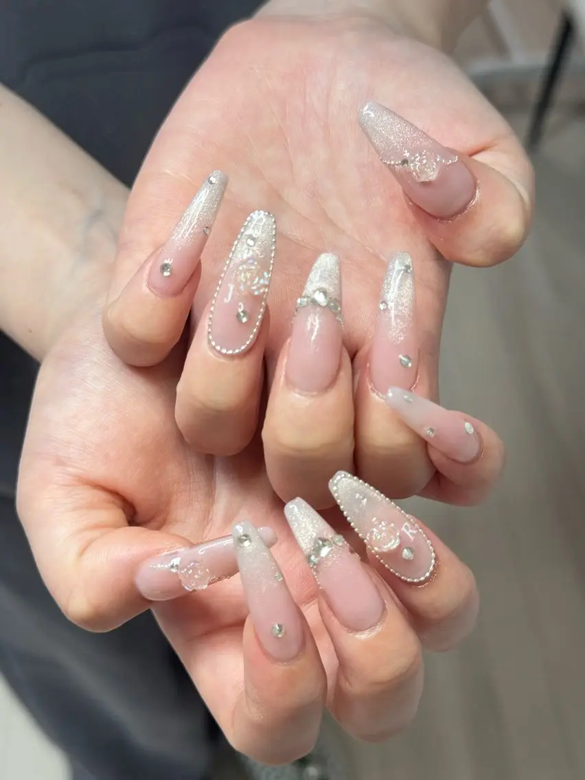 ネイル アートネイル オーロラネイル チークネイル フレンチネイル ガラスフレンチ ハンドネイル 🎀🎀YooLi Nail Salonのネイルデザイン
