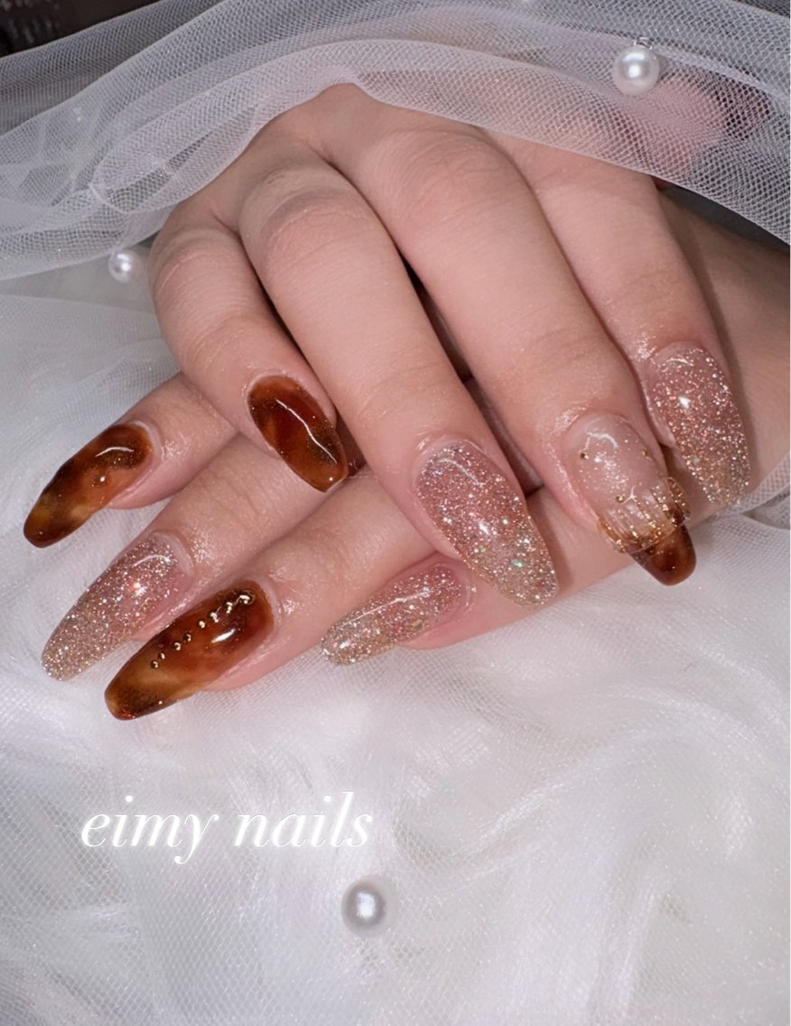 ネイル べっ甲ネイル フラッシュネイル フレンチネイル ラメ(グリッター) ハンドネイル eimy nails♡のネイルデザイン