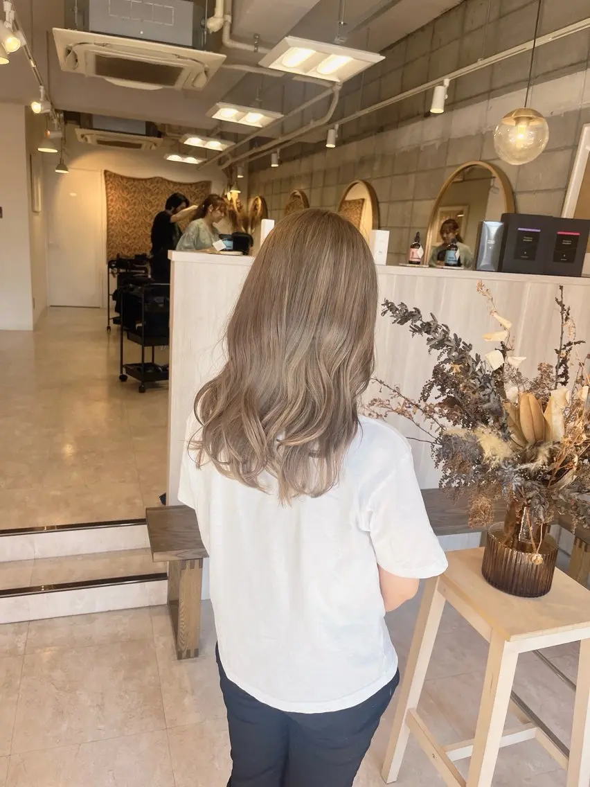 セミロング カット ヘアカラー トリートメント 椙山 沙南子のヘアスタイル