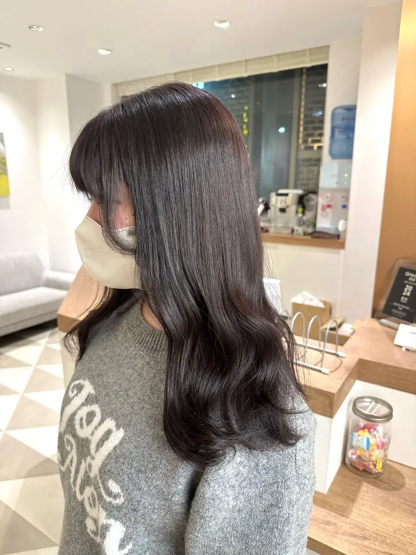 ロング カラー カット ヘアカラー トリートメント 安丸 結夏のヘアスタイル
