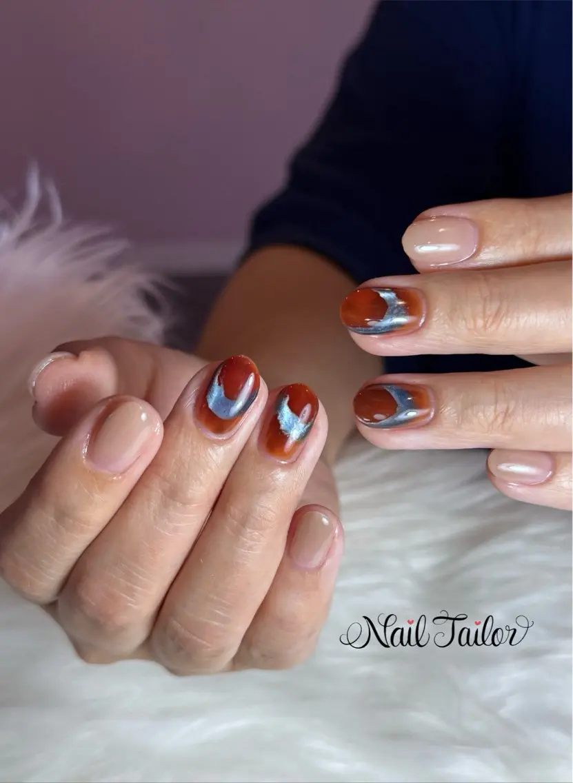 ネイル ブラウン マグネットネイル ニュアンスネイル 夏ネイル ハンドネイル NailTailor ネイルテイラーのネイルデザイン