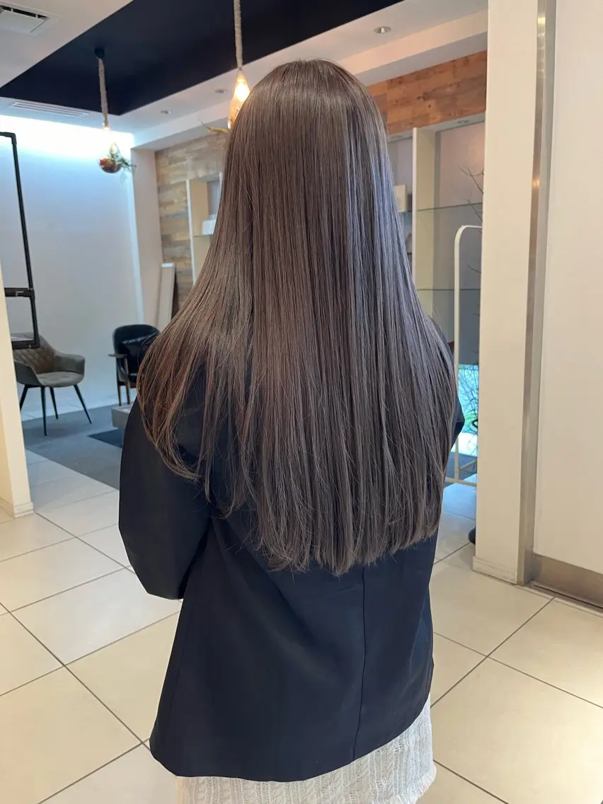 ロング カラー ブリーチ 透明感カラー ダブルカラー グレージュ ブリーチなしカラー ヘアカラー ヨシカ/透明感カラー 酸性ストレートのヘアスタイル