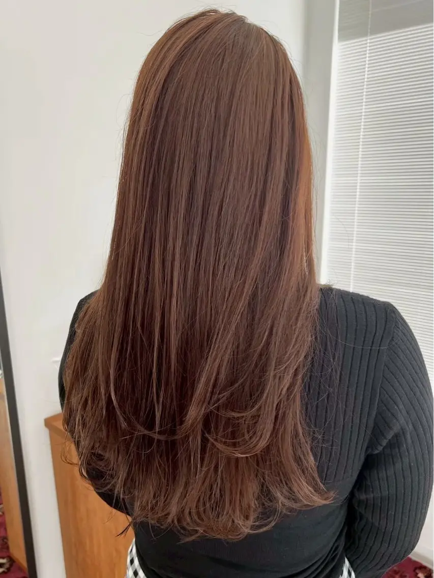 ロング カラー 森 彩夏のヘアスタイル