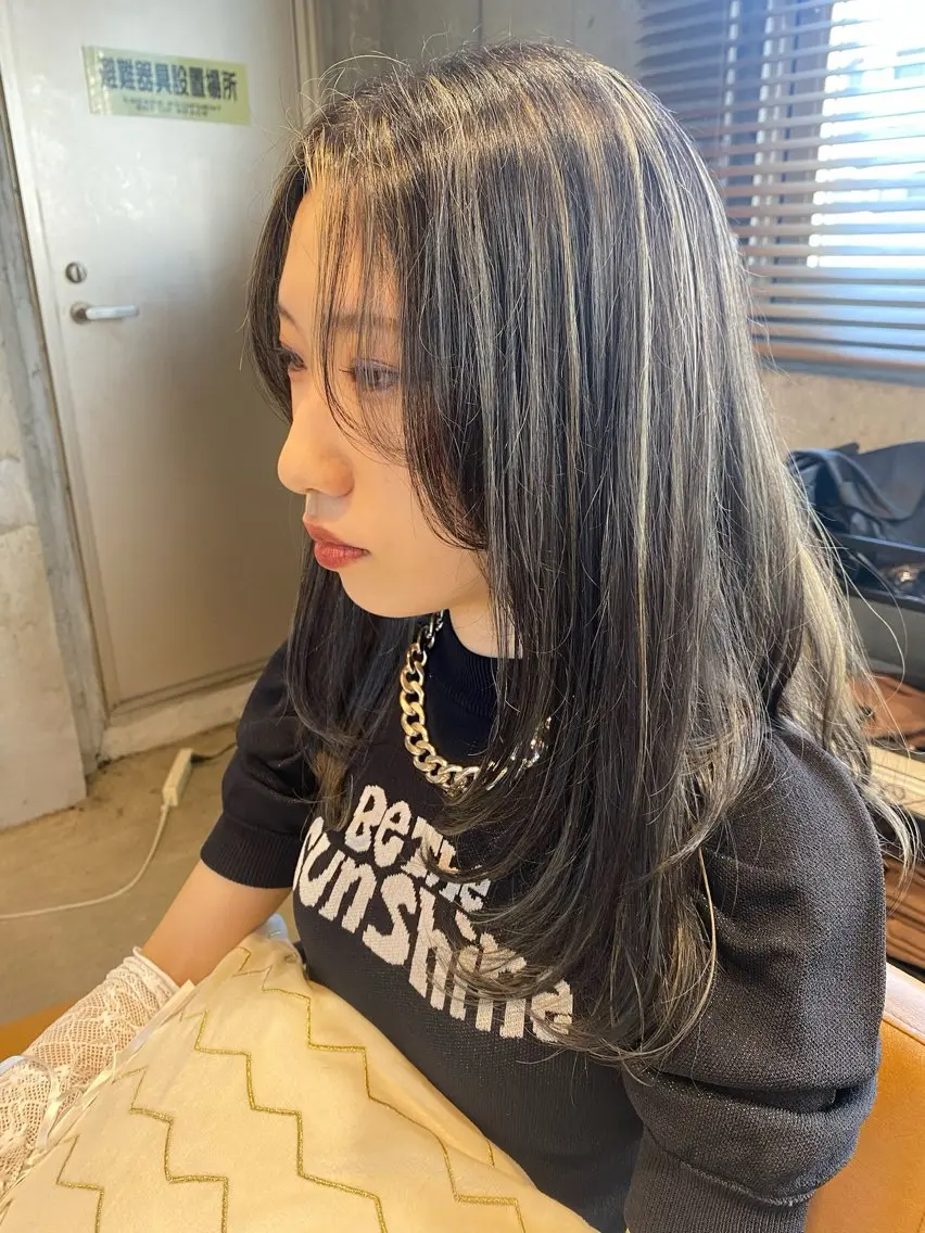 🔅カット➕ハイライト➕カラー➕トリートメント🔅の写真