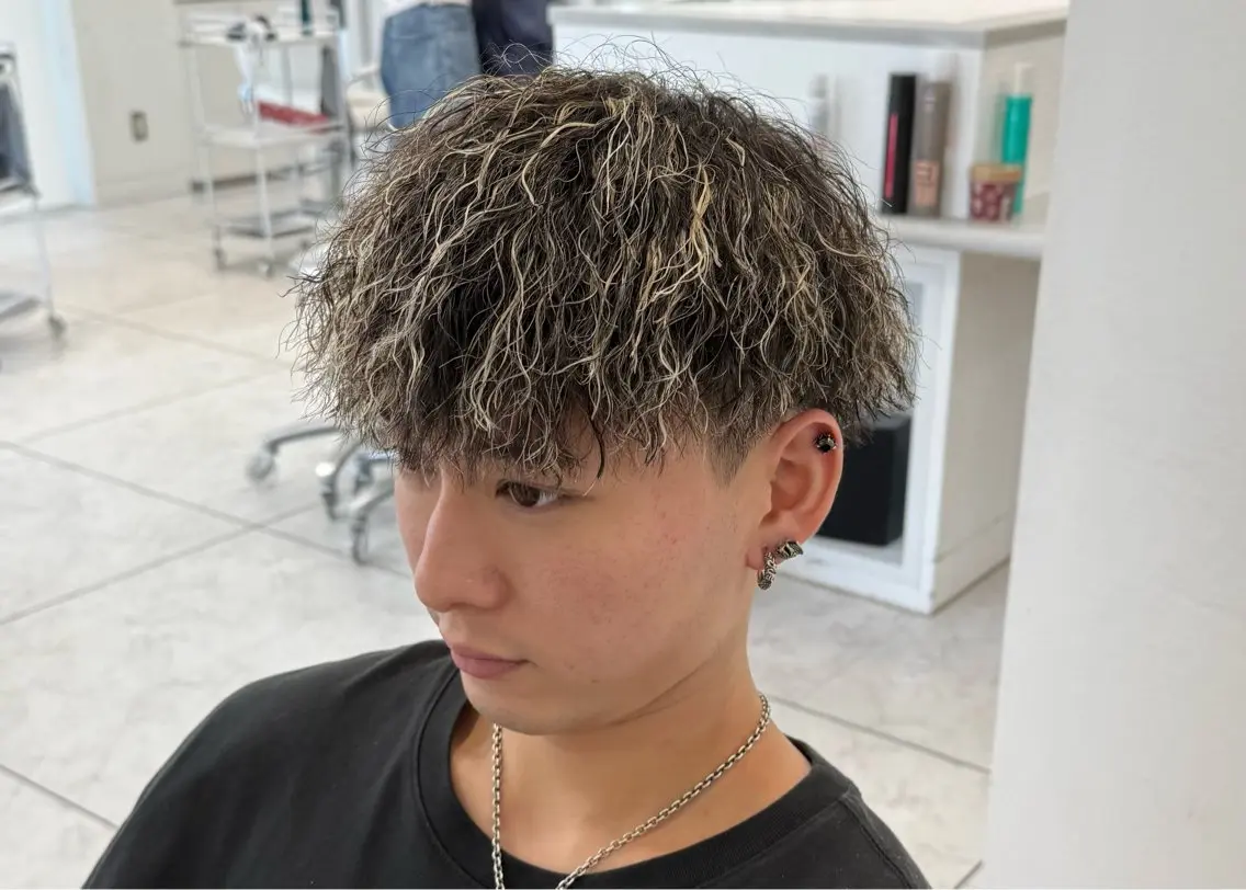 ハイライトカラー➕シャンプーブローの写真