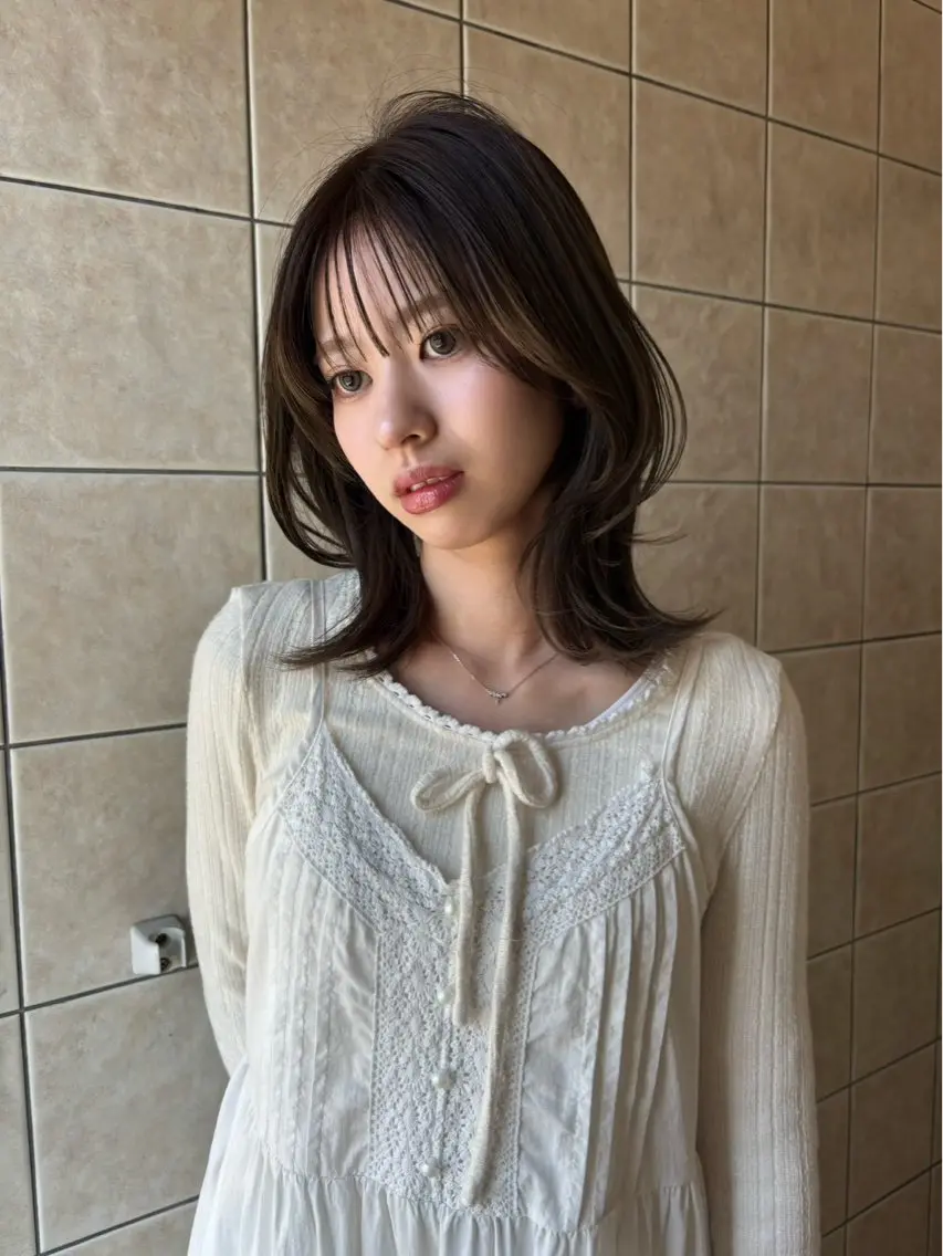 ミディアム ヘアカラー 澤石 陸舞のヘアスタイル