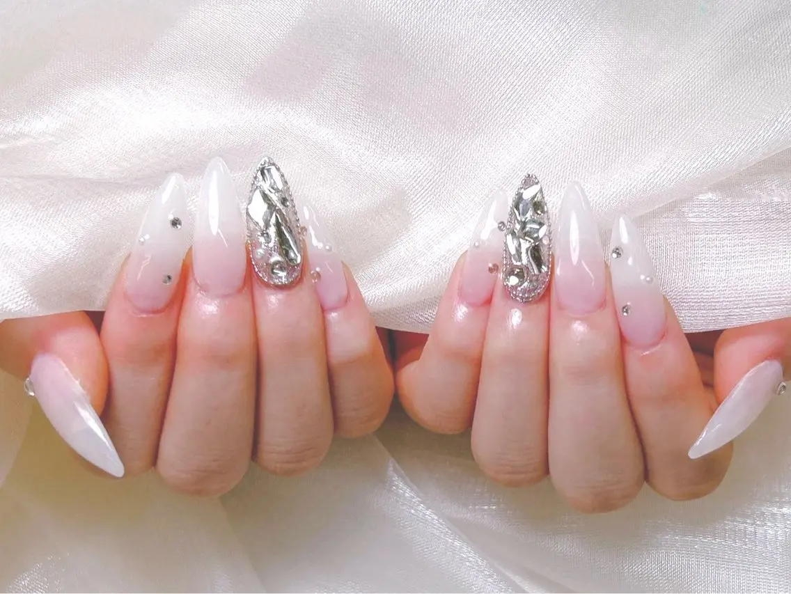 ネイル フットネイル lucky nail 歌舞伎町のネイルデザイン