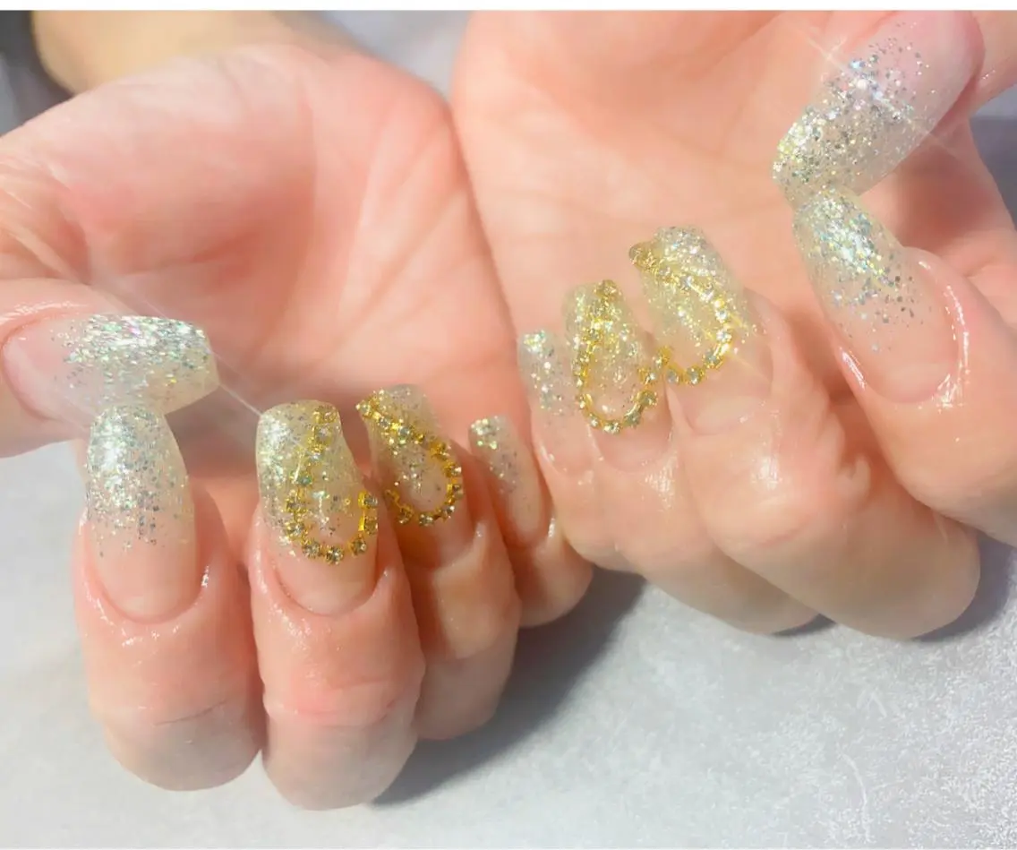 セミロング ハンドネイル NAILSALON 🍔Timna🍟のネイルデザイン