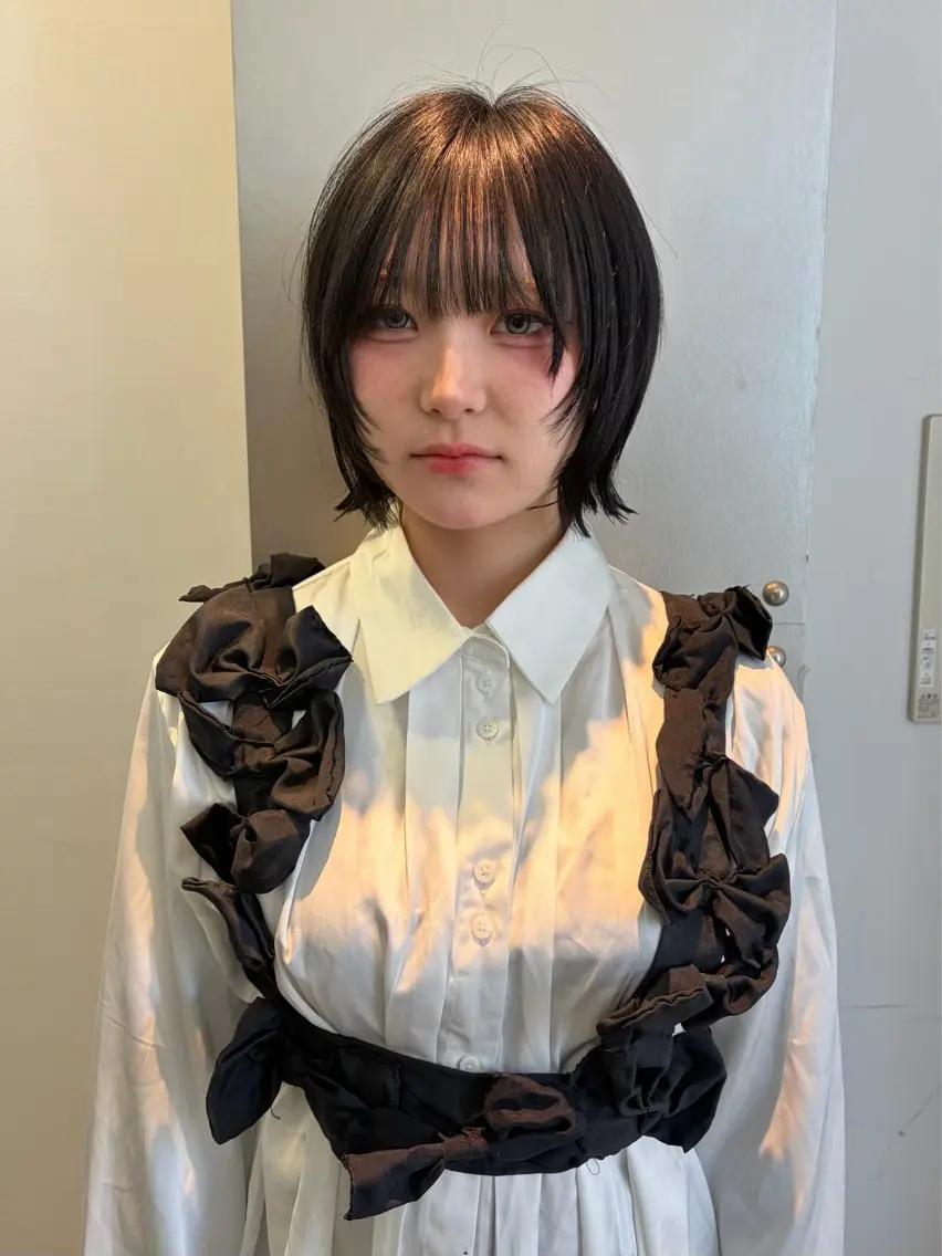 ミディアム カット ヘアカラー トリートメント レイヤー/透明感 カラー　いくらまゆのヘアスタイル