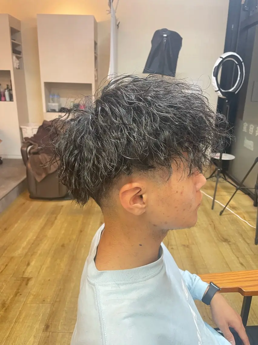 メンズ限定 カット + ツイストスパイラルパーマの写真