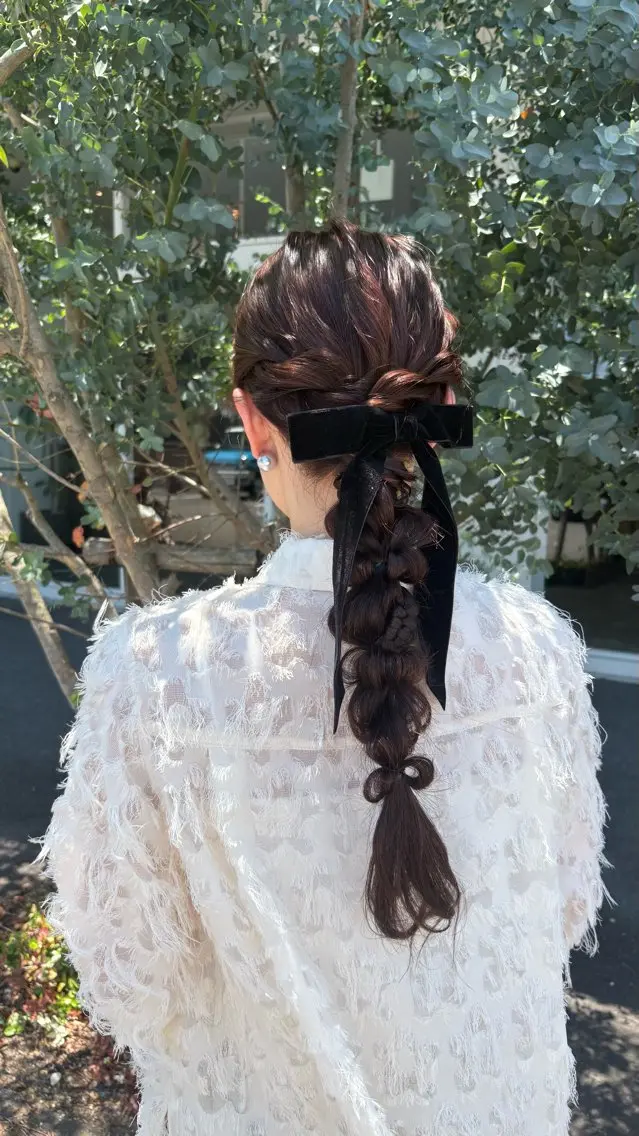 セミロング ヘアアレンジ ヘアセット 高橋 乙葉のヘアスタイル