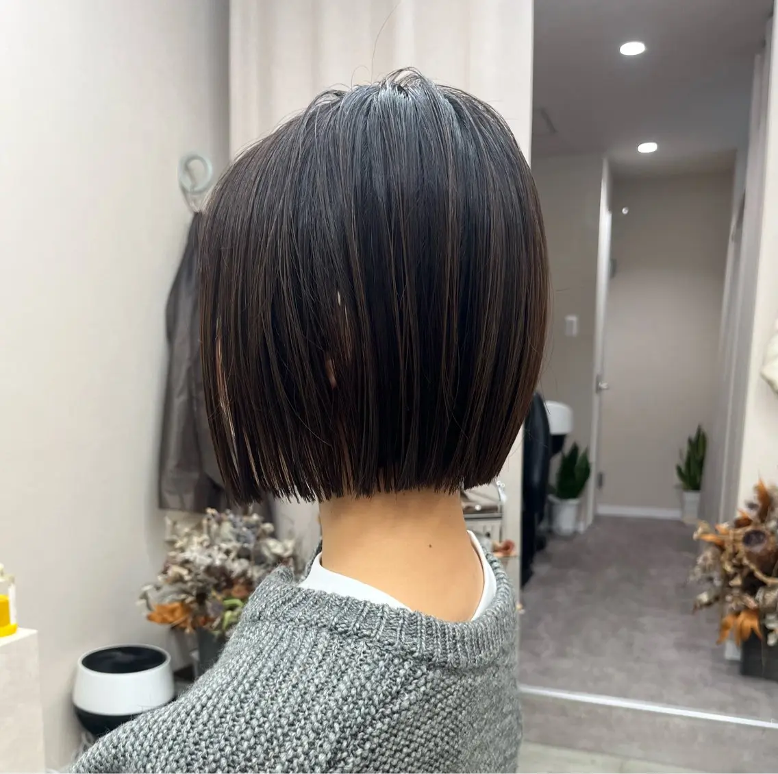 ショート カラー 切りっぱなしボブ グレージュ ボブ Hareru 豊田 修廣のヘアスタイル
