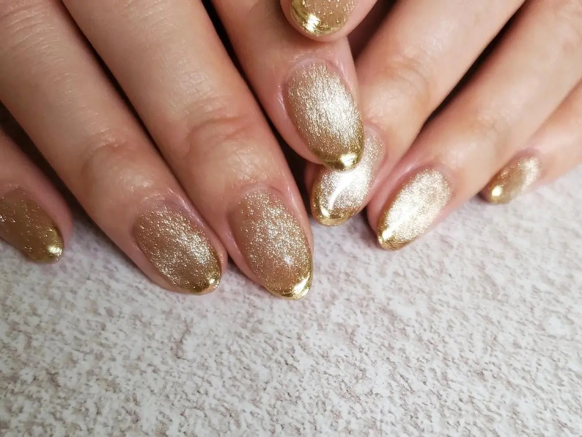 ネイル マグネットネイル Lume 　nailのネイルデザイン