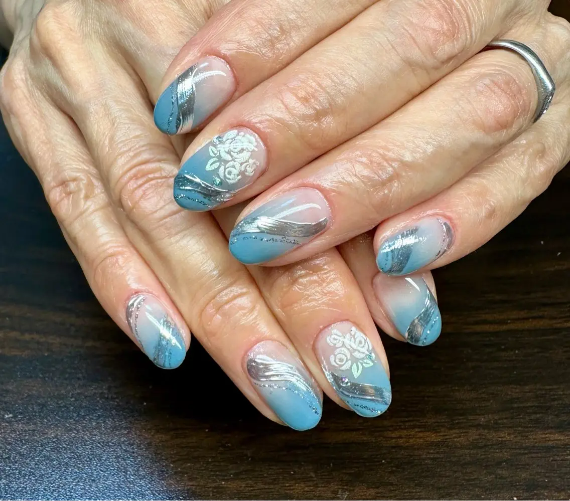 ネイル マグネットネイル ミラーネイル ニュアンスネイル ワンカラーネイル 夏ネイル Mai’s nailのネイルデザイン