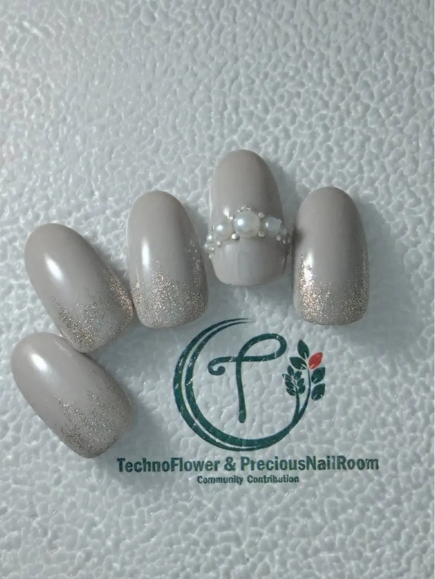 ネイル フラワーネイル precious nail roomのネイルデザイン