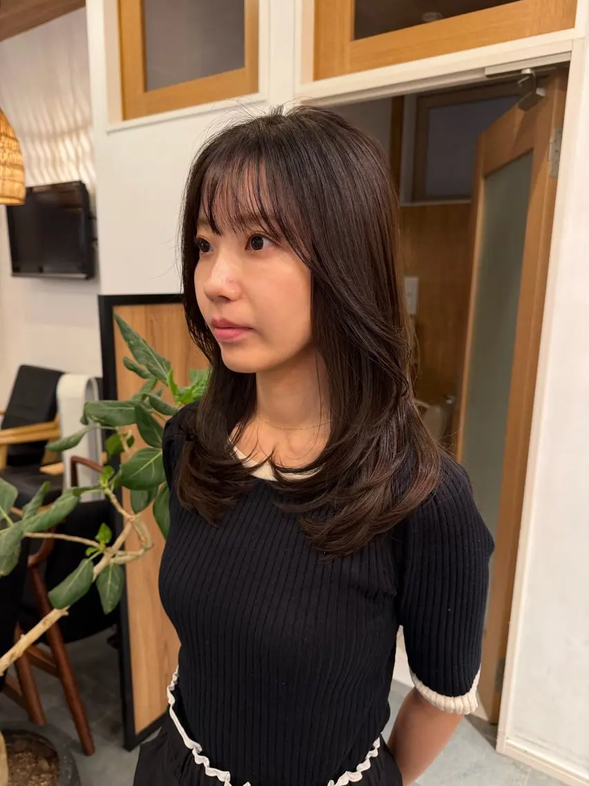 ミディアム カラー レイヤーカット カット ヘアカラー トリートメント レイヤーカット |新宿|樽見琴里のヘアスタイル