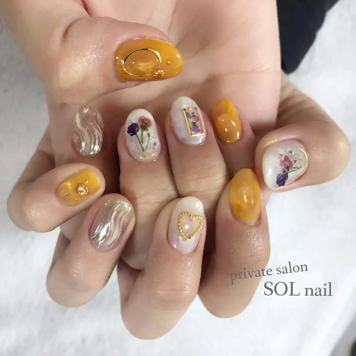 ネイル ミラーネイル ハンドネイル フットネイル SOL NAILのネイルデザイン