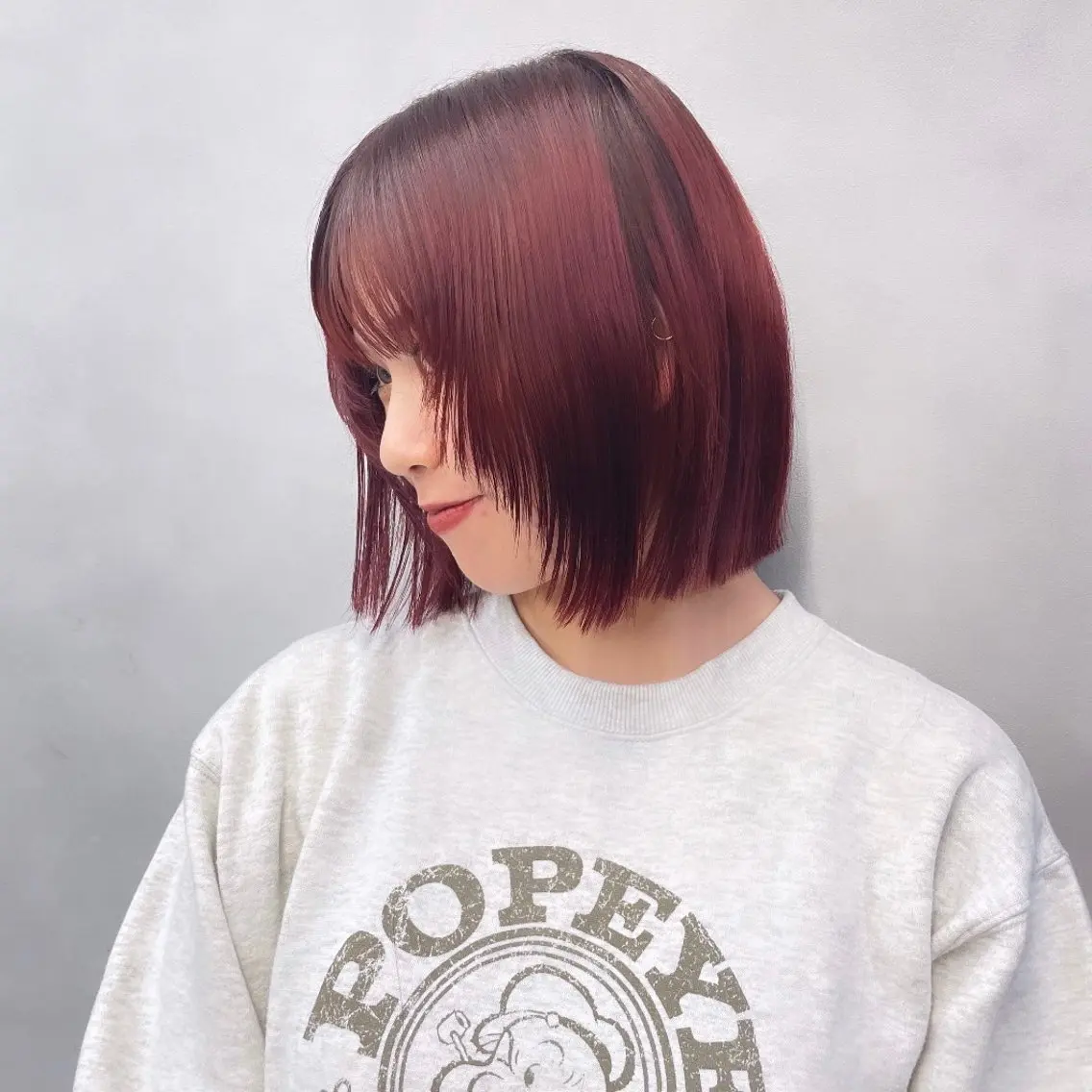 ミディアム カラー ブリーチ レッドカラー ボブ 顔まわりレイヤー 顔周りカット カット Rui/透明感カラー 暖色/レイヤーカットのヘアスタイル