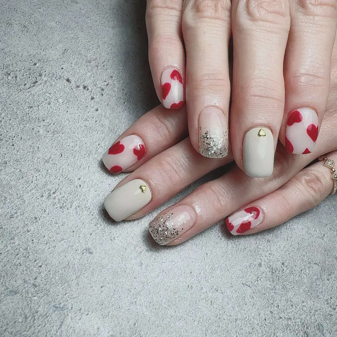 ネイル アートネイル ハート マグネットネイル 持ち込み ニュアンスネイル ハンドネイル Nailsalon Mimiy..♡のネイルデザイン