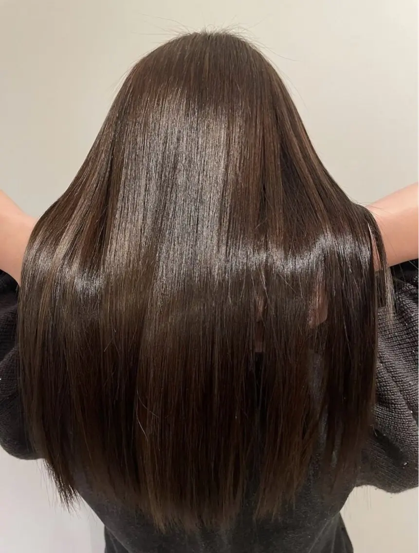 髪質改善メテオストレート cutトリートメント込みの写真