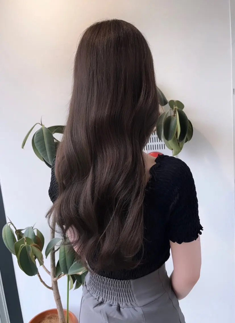 セミロング カラー カット ヘアカラー トリートメント 🌫️大人韓国ヘア 🌫️naoyaのヘアスタイル