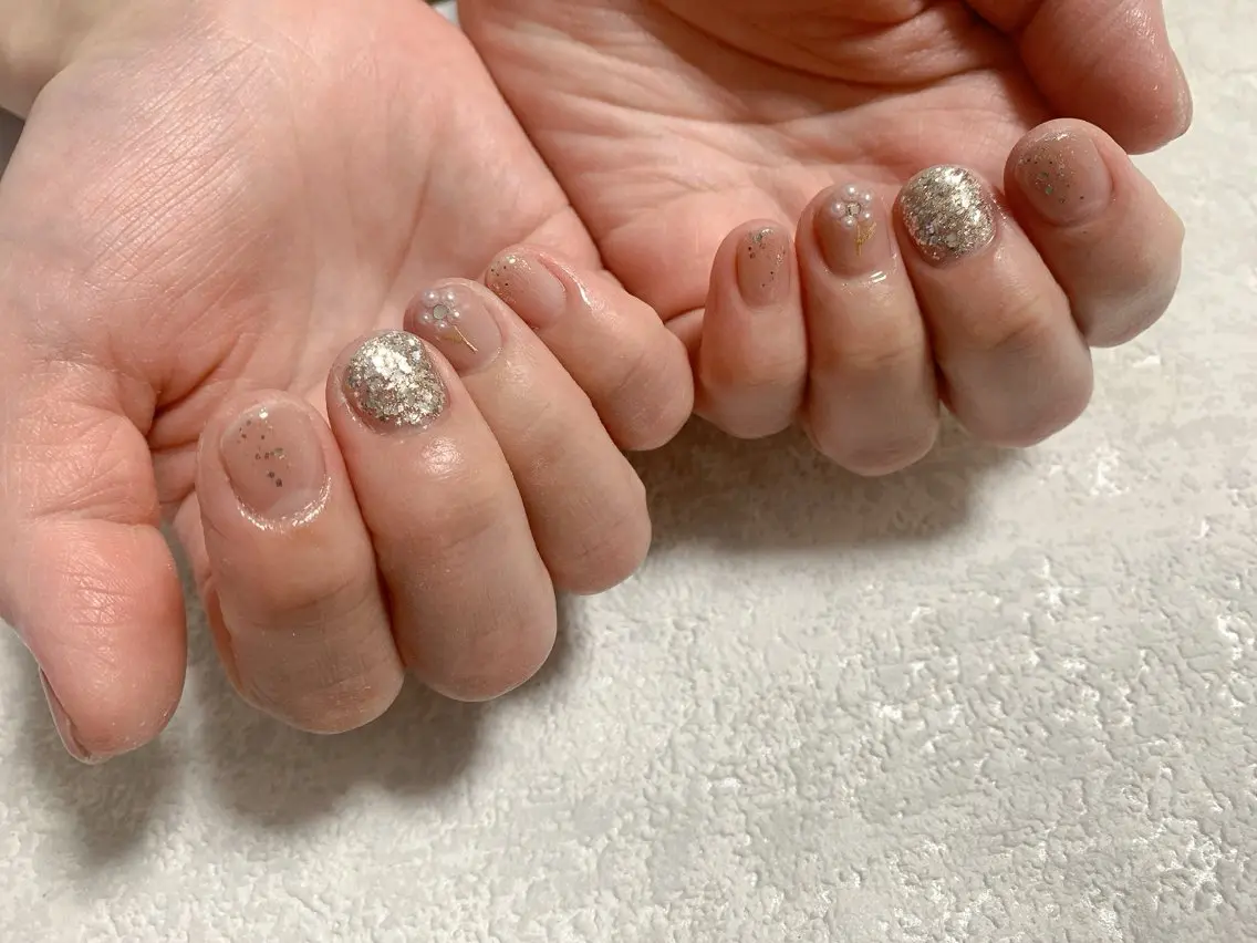 ネイル フラワーネイル ジェルネイル メンズネイル ワンカラーネイル パラジェル kiki nail たまプラーザのネイルデザイン