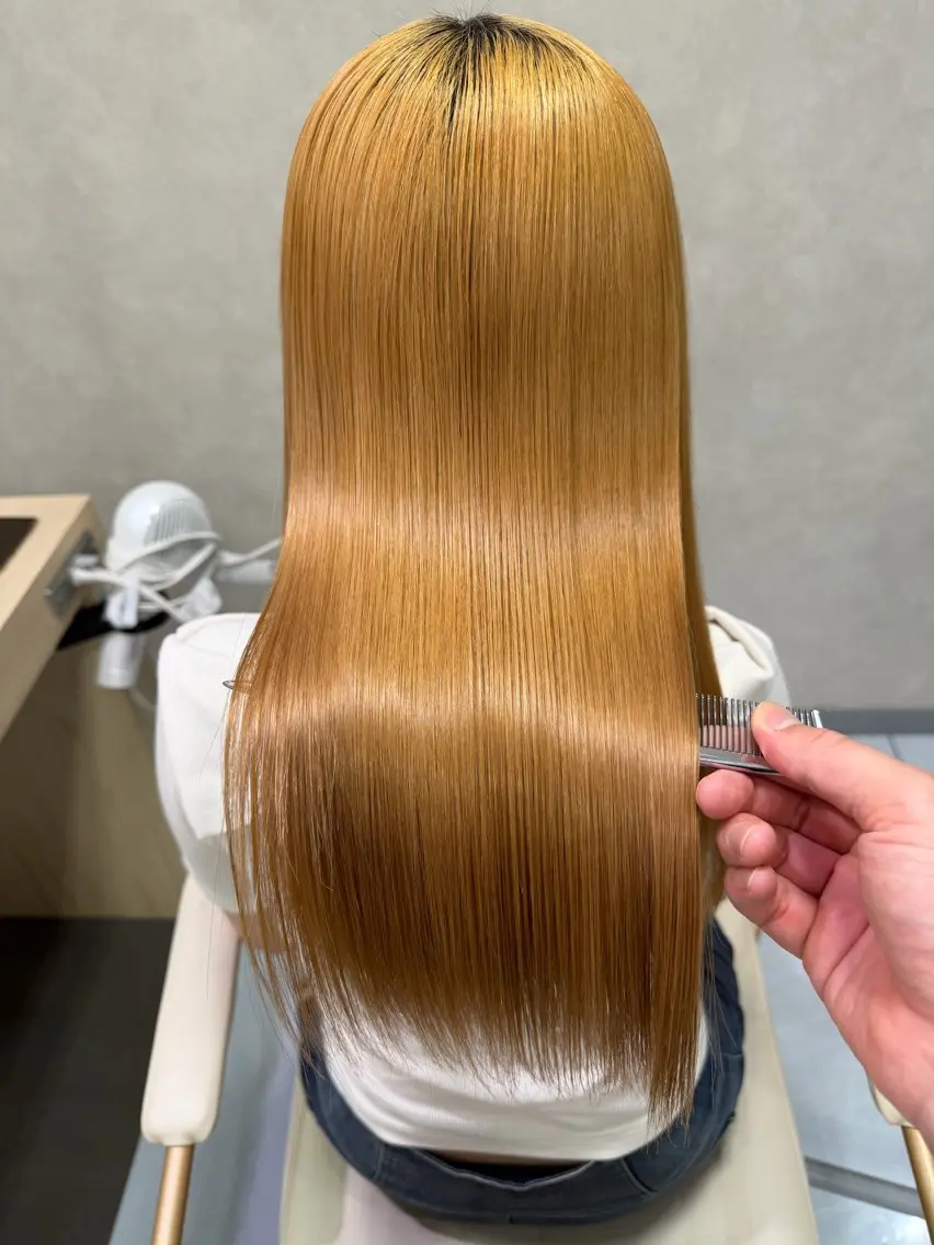 ロング パーマ 縮毛矯正 トリートメント 髪質改善/縮毛矯正 /レイヤーカット岡部のヘアスタイル