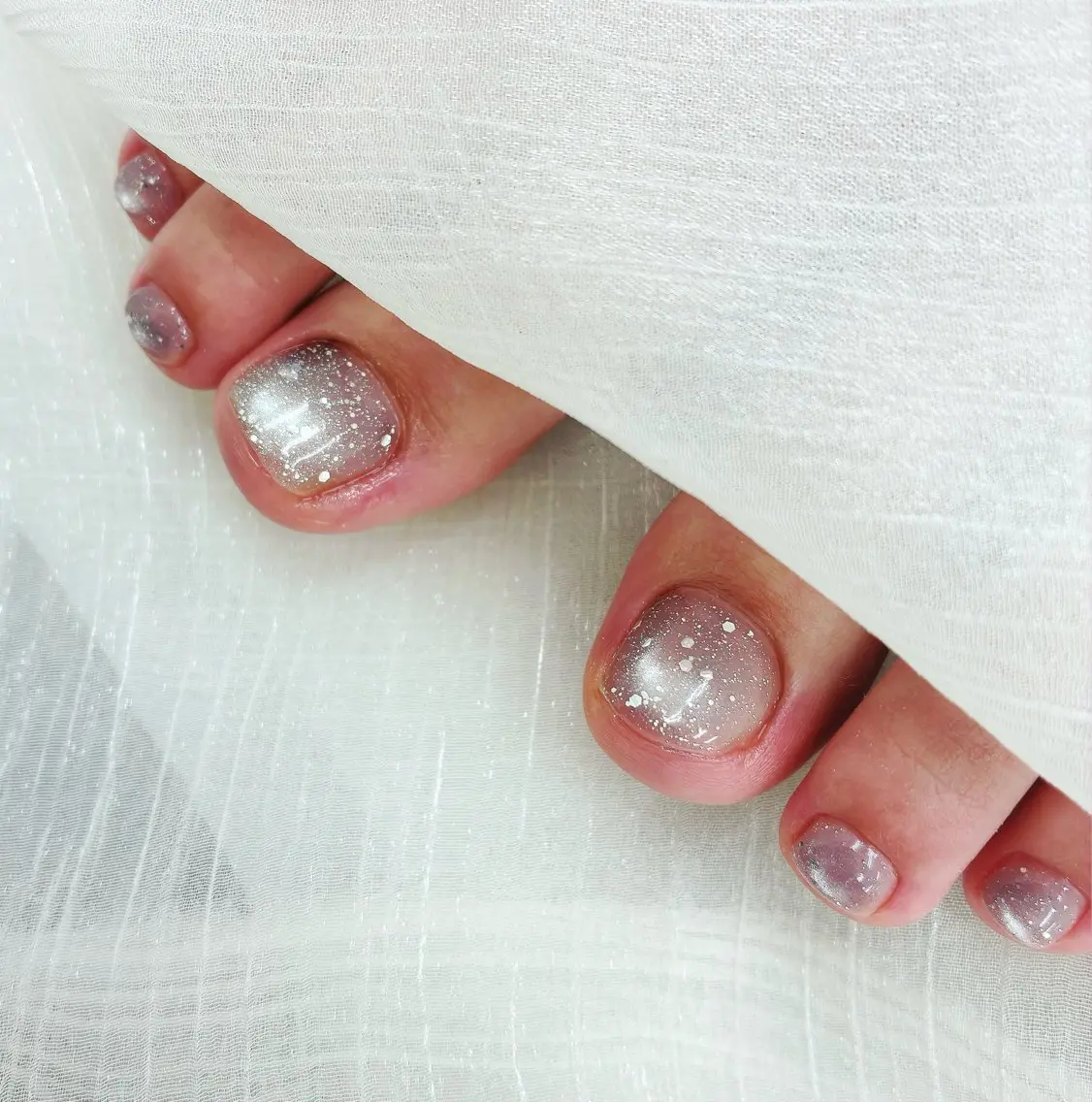 ネイル フットネイル Leora nail+eyeのネイルデザイン