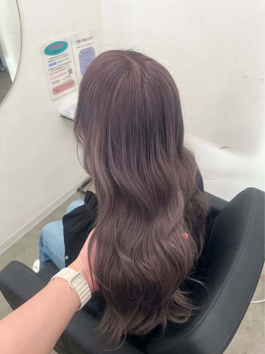ロング カラー 透明感カラー 結羽愛のヘアスタイル