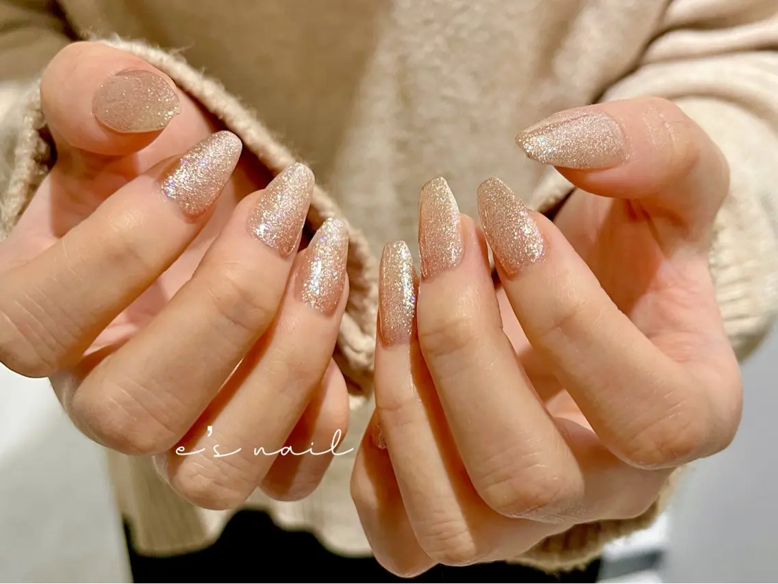 ネイル ハンドネイル ハンドケア e’s nail Lumièreのネイルデザイン