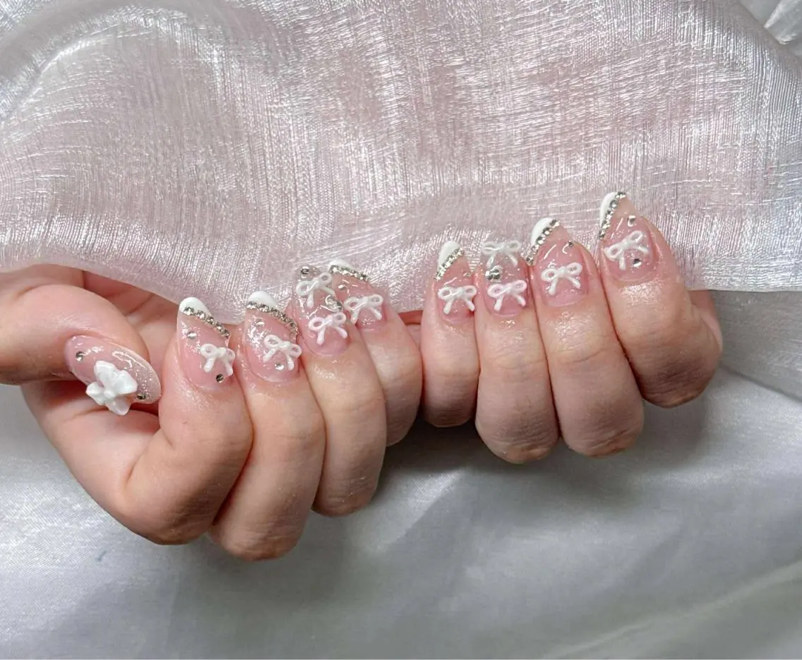 ネイル 長さ出し グラデーション 卒業式 キラキラネイル マグネットネイル ハンドネイル Lee Nailsのネイルデザイン