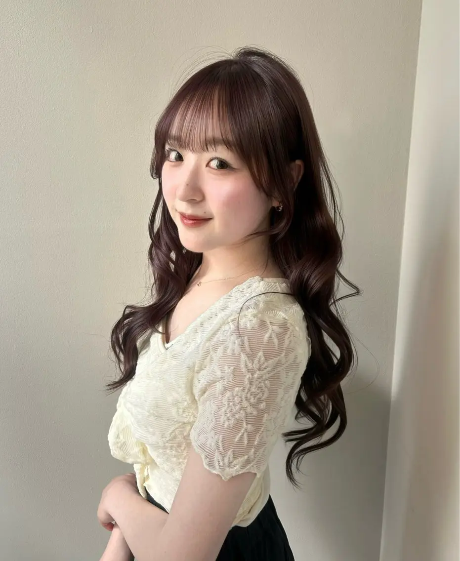 ロング カラー 顔周りカット 韓国風ヘア 岩永 ひなのヘアスタイル