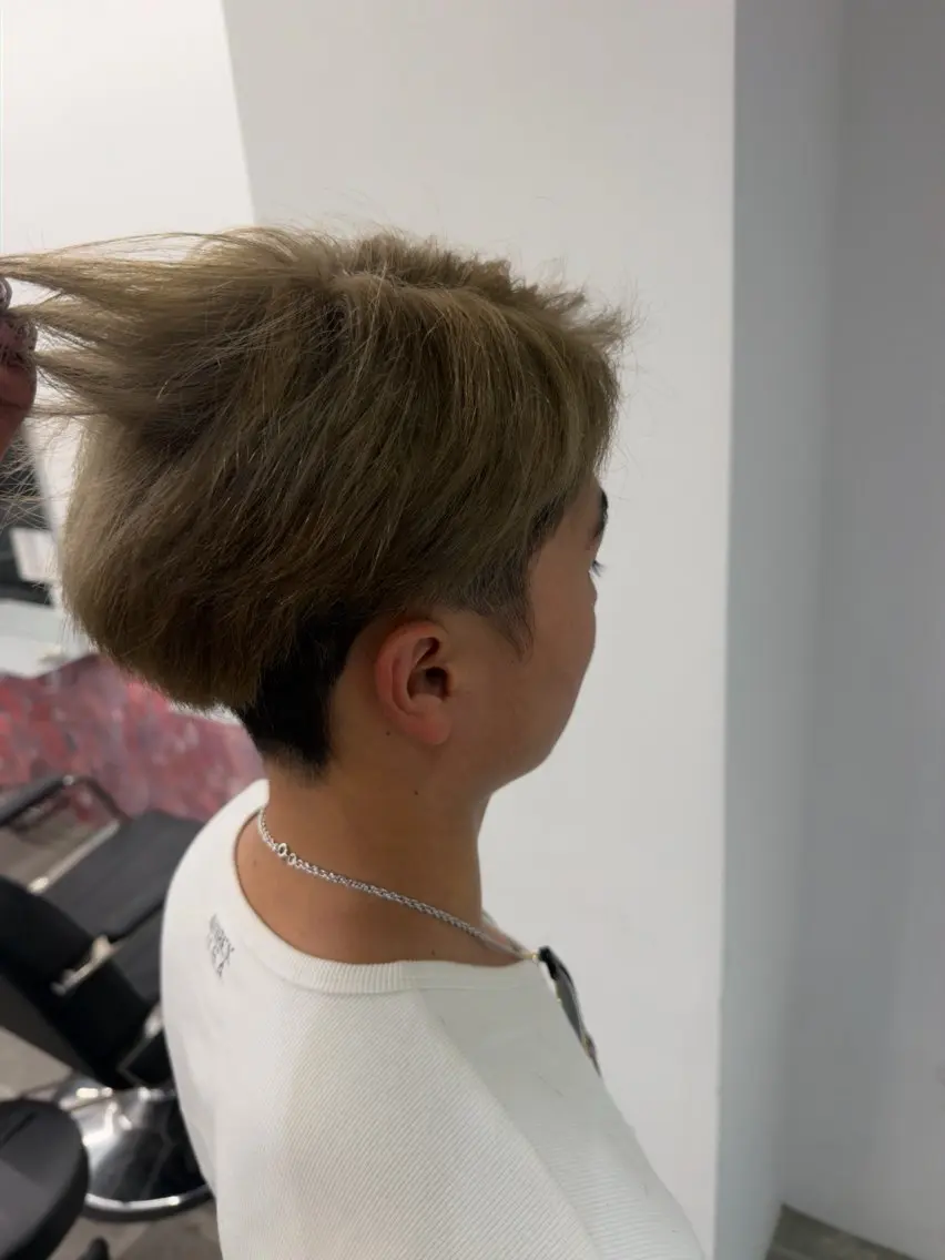 メンズ ヘアカラー PELE SAKAE kannaのヘアスタイル