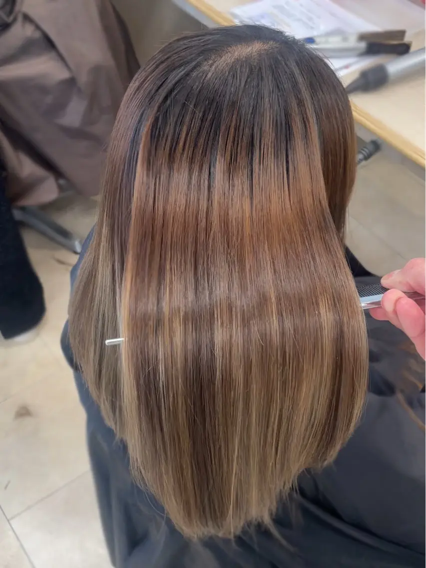 ロング シャドウパーマ／骨格 矯正カット　トモキのヘアスタイル