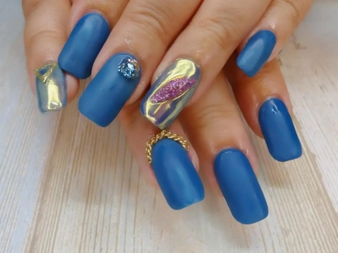 セミロング T&A nailのネイルデザイン