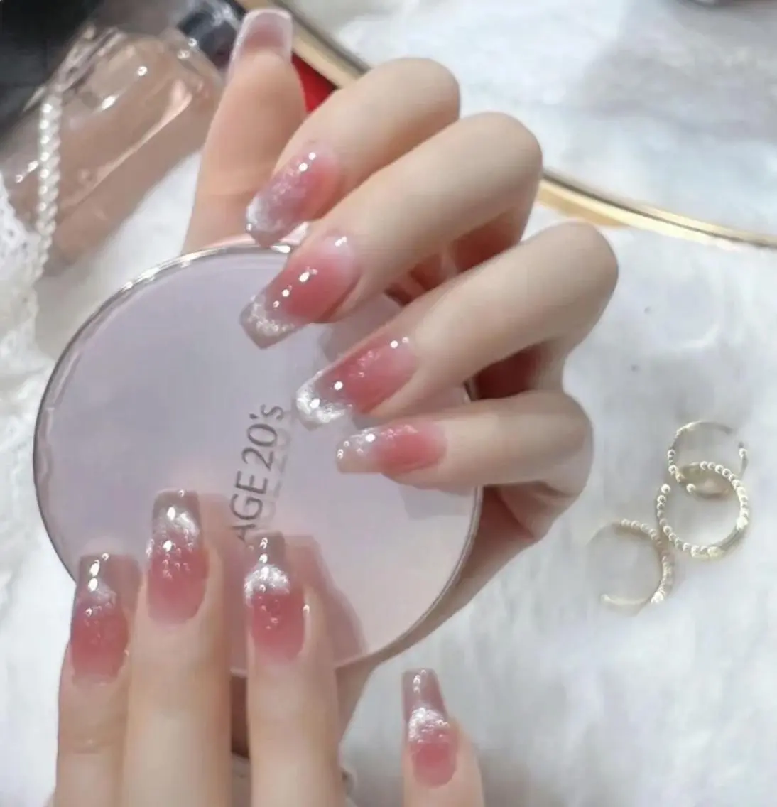ネイル アートネイル 長さ出し ネイルチップ Queen‘s なんのネイルデザイン