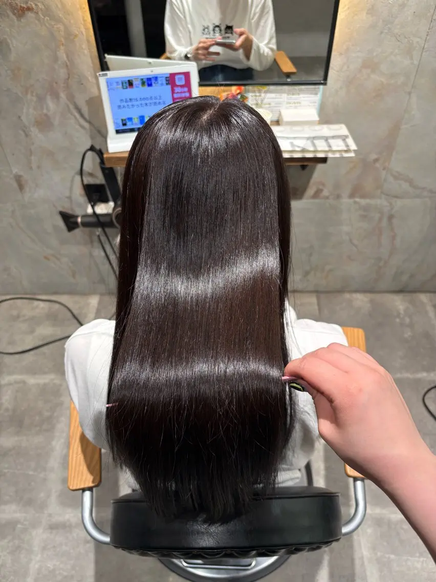 セミロング カラー カット ヘアカラー Lafith ミネオアリサのヘアスタイル
