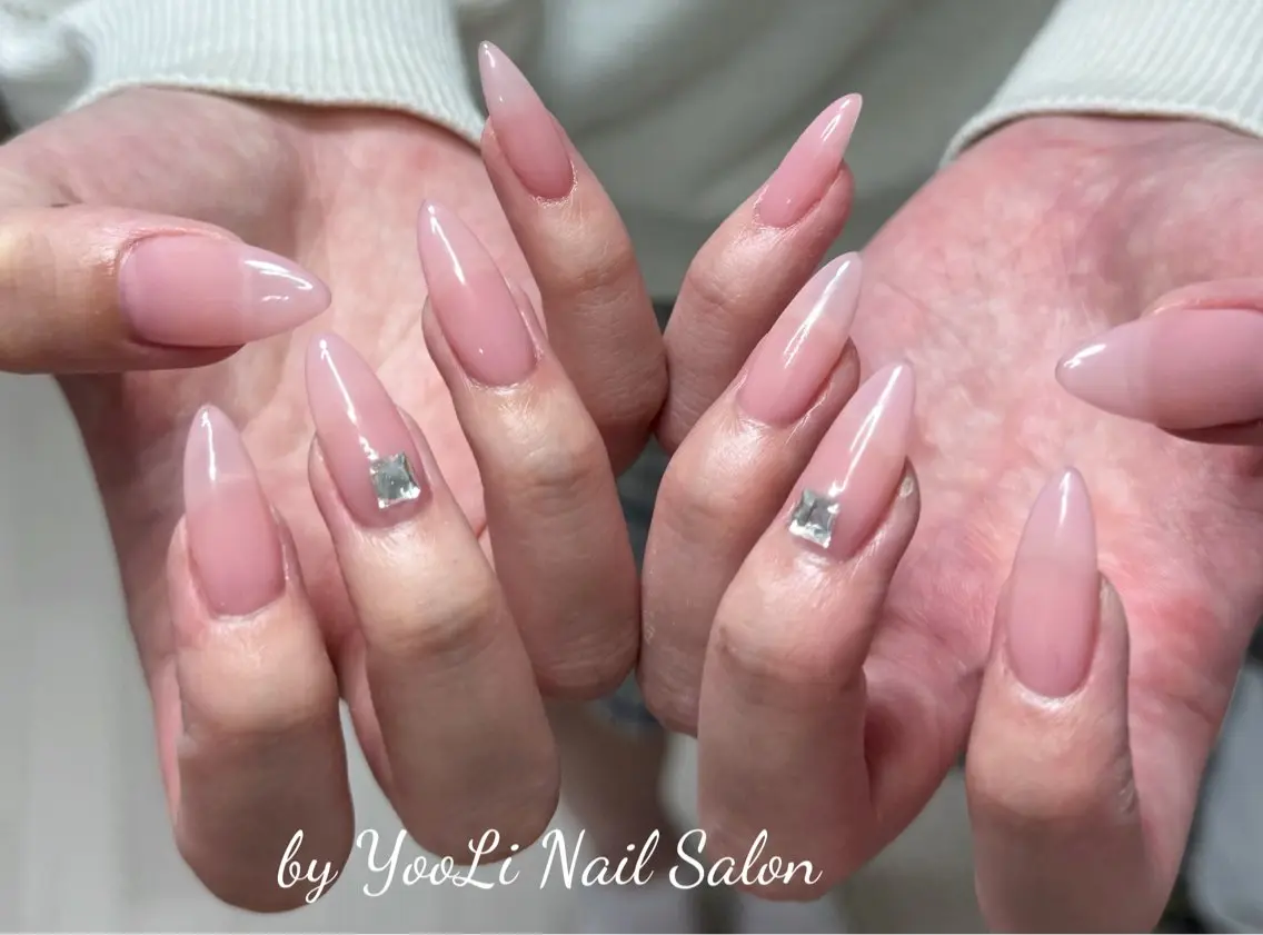 ネイル アートネイル オーロラネイル チークネイル フレンチネイル ガラスフレンチ ハンドネイル 🎀🎀YooLi Nail Salonのネイルデザイン