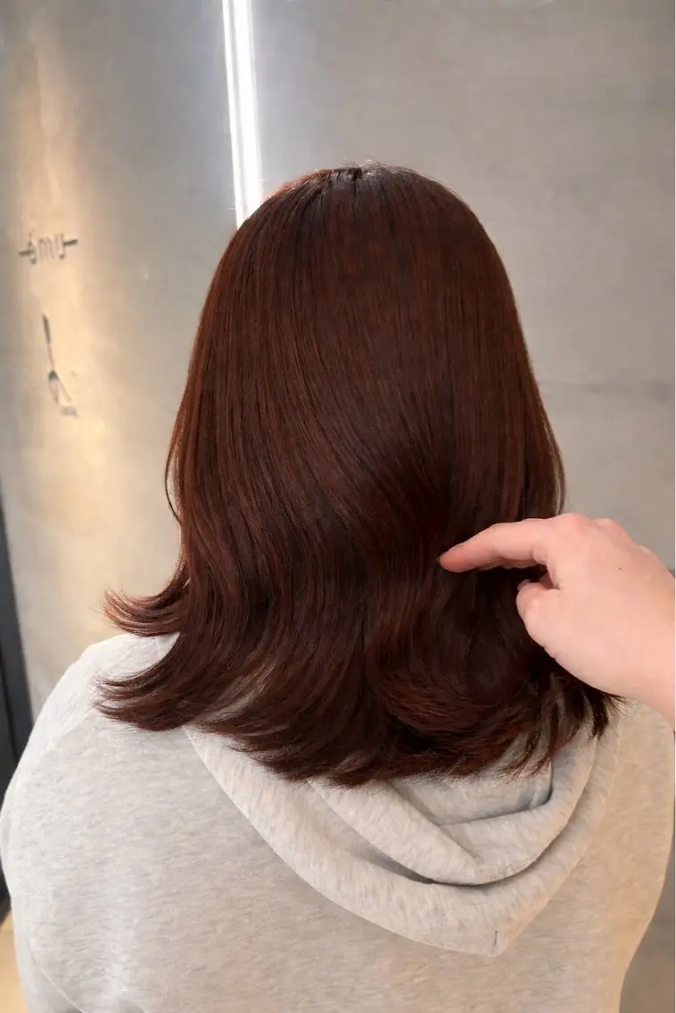 ミディアム カット KAREN(ému) 伏見/カットモデルのヘアスタイル