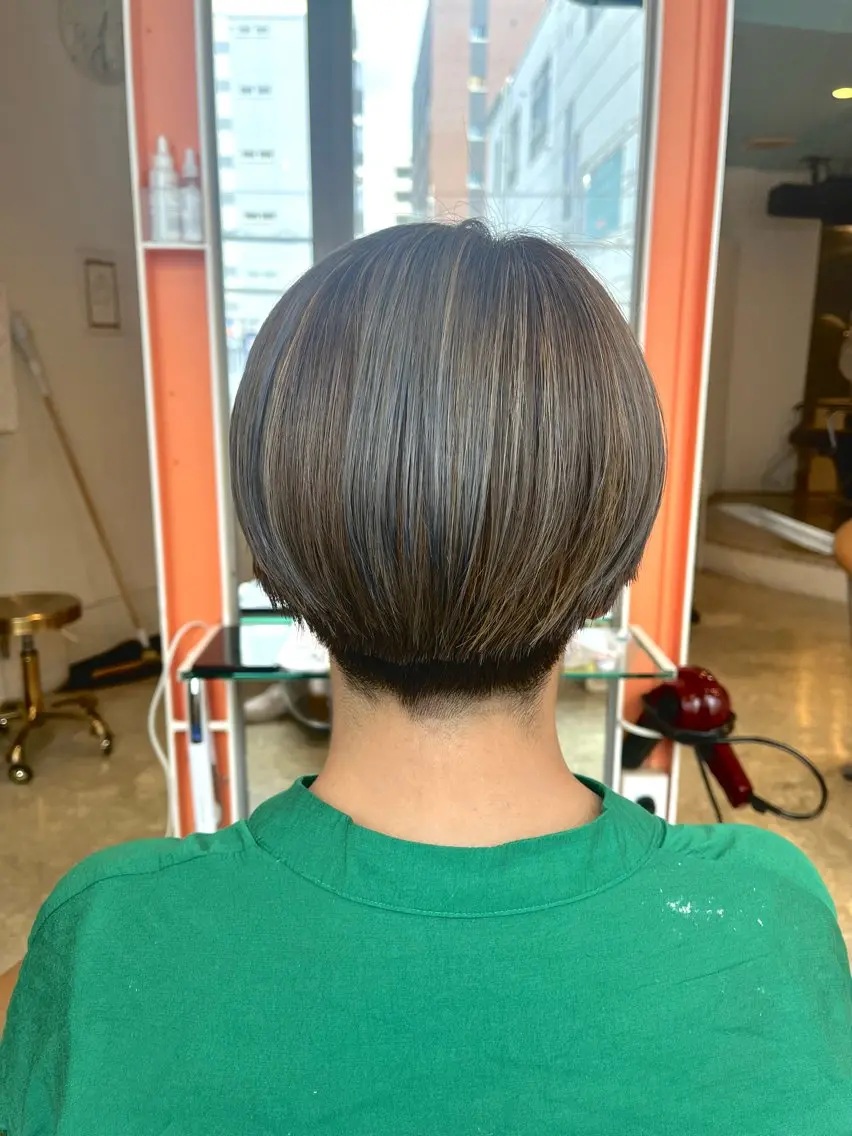 ショート カラー カット ヘアカラー トリートメント うしだ かおるのヘアスタイル