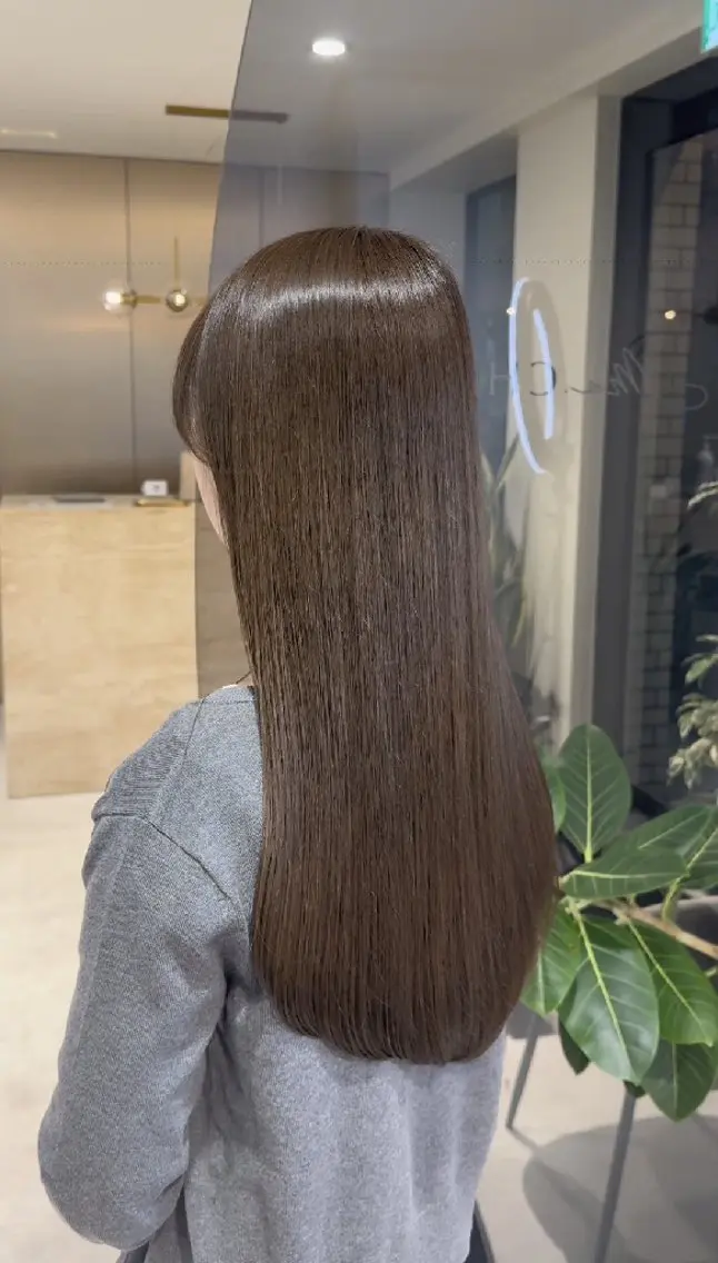 カラー Ms.CHARM/ 巻田杏花里のヘアスタイル