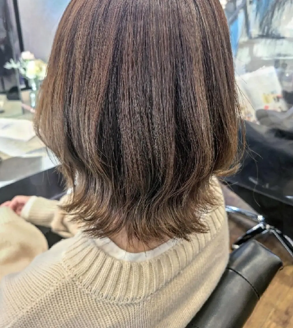 ミディアム カラー カット ヘアカラー トリートメント 関口 友菜のヘアスタイル
