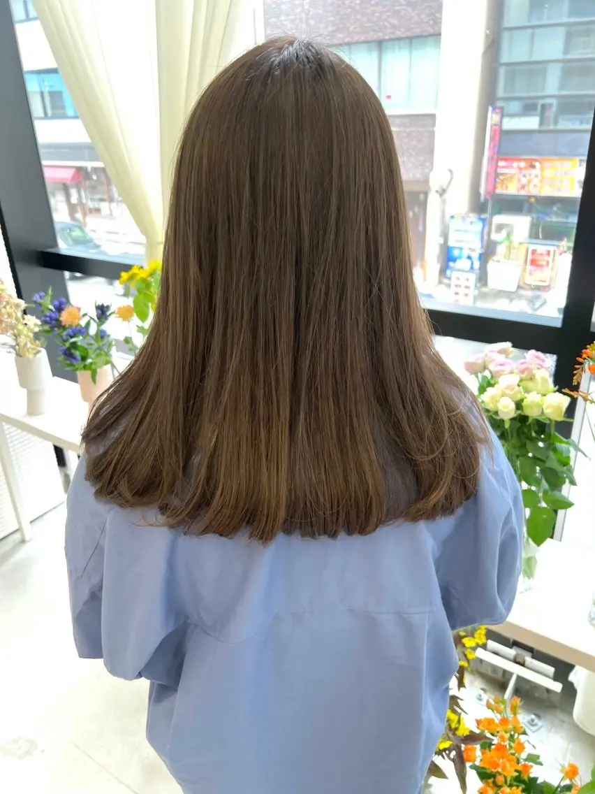 カラー Asumi/透明感 暖色カラーのヘアスタイル