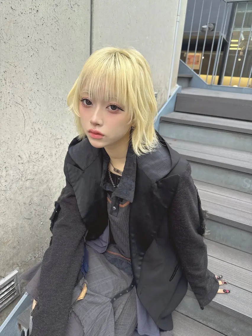 ショート カラー ブリーチ ブロンド ケアブリーチ 透明感カラー ハイトーンカラー カット ヘアカラー 💎透明感カラー特化 💎TAISEIのヘアスタイル
